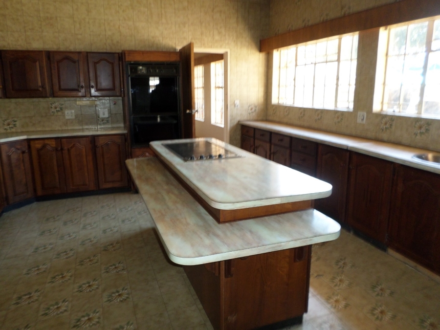 5 Bedroom Property for Sale in Ventersdorp North West